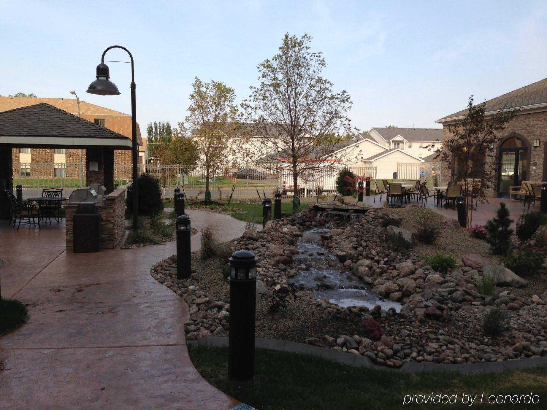 Staybridge Suites Bismarck By Ihg Exterior foto